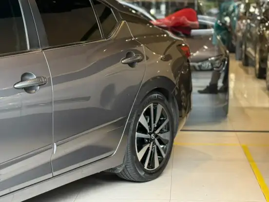 NISSAN-SENTRA-2024