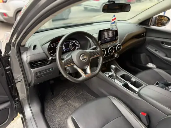 NISSAN-SENTRA-2024