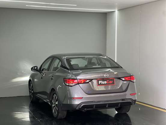 NISSAN-SENTRA-2024