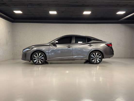 NISSAN-SENTRA-2025