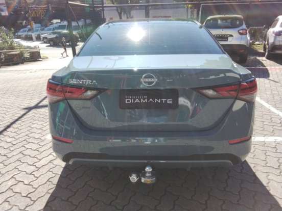 NISSAN-SENTRA-2024
