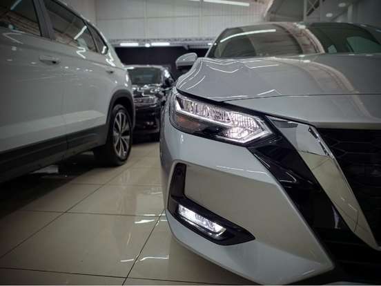 NISSAN-SENTRA-2023