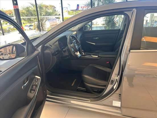 NISSAN-SENTRA-2024