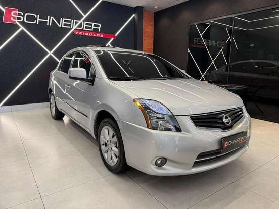 NISSAN-SENTRA-2012