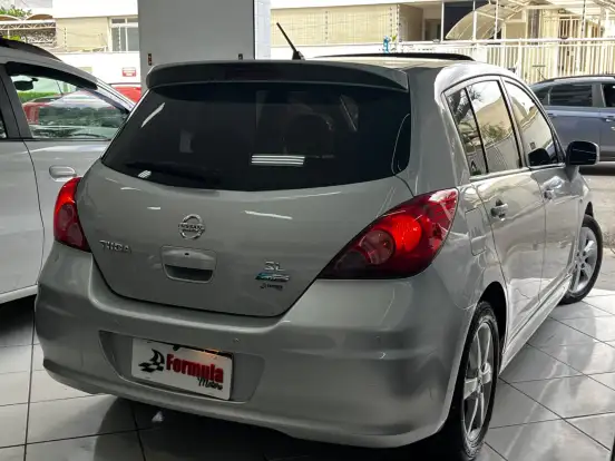 NISSAN-TIIDA-1.8 SL 16V FLEX 4P AUTOMÁTICO NISSAN-TIIDA-2011