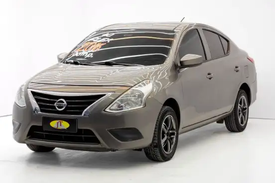 NISSAN-VERSA-2016
