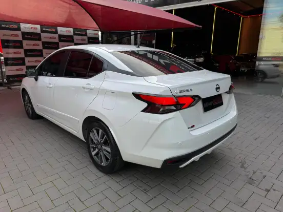 NISSAN-VERSA-1.6 16V FLEX ADVANCE XTRONIC NISSAN-VERSA-2020