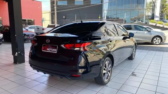 NISSAN-VERSA-2024
