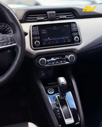 NISSAN-VERSA-2023