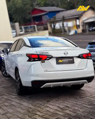 NISSAN-VERSA-2023