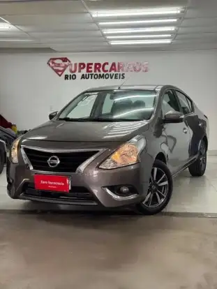 NISSAN-VERSA-2018