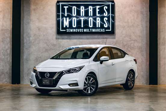 NISSAN-VERSA-2023