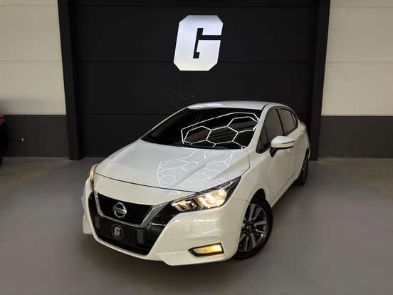 NISSAN-VERSA-2021