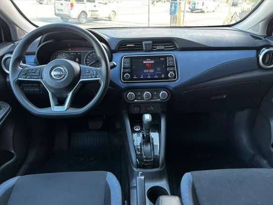 NISSAN-VERSA-2023