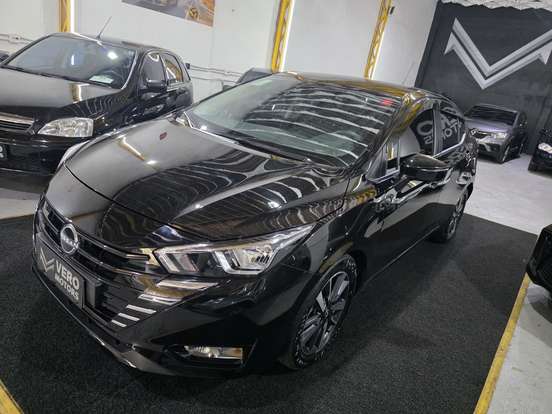 NISSAN-VERSA-2023