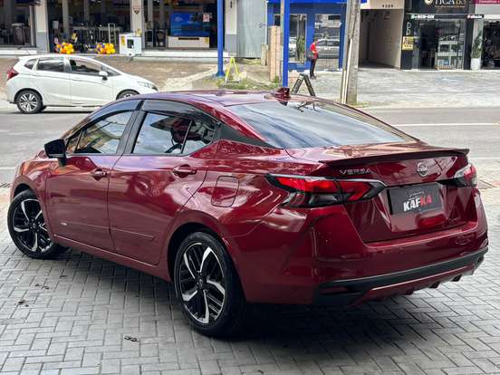 NISSAN-VERSA-2024