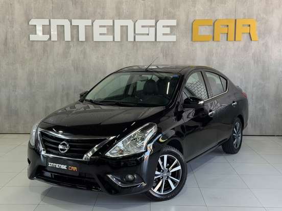 NISSAN-VERSA-2019