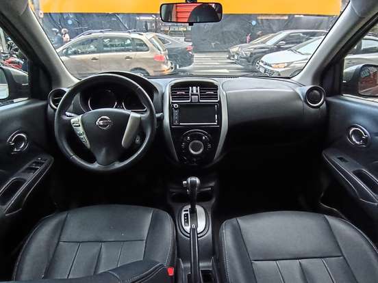 NISSAN-VERSA-2019