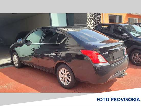 NISSAN-VERSA-1.6 16V FLEXSTART SV 4P XTRONIC NISSAN-VERSA-2017