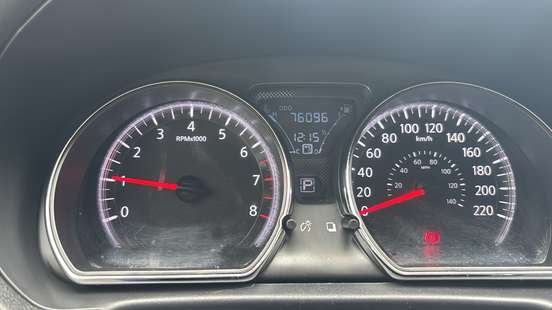 NISSAN-VERSA-2017