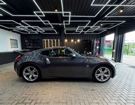 NISSAN-370Z-2010