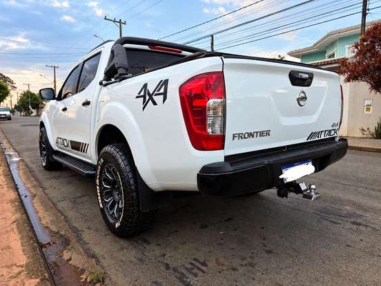NISSAN-FRONTIER-2019