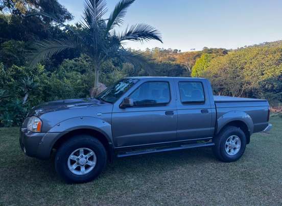 NISSAN-FRONTIER-2.8 SE 4X2 CD TURBO ELETRONIC DIESEL 4P MANUAL NISSAN-FRONTIER-2006
