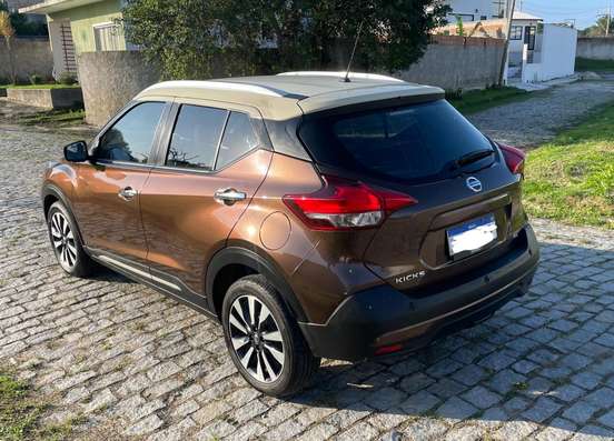 NISSAN-KICKS-2020