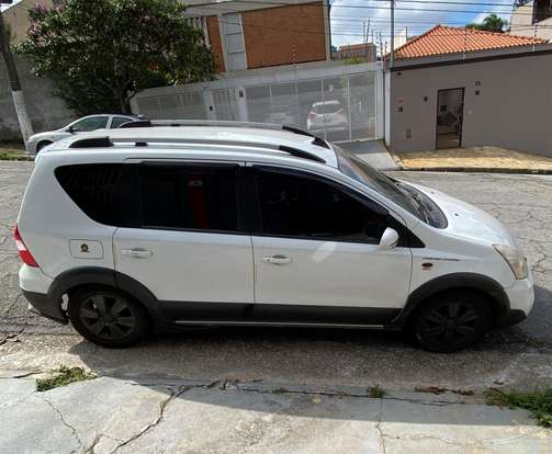NISSAN-LIVINA-1.8 SL X-GEAR 16V FLEX 4P AUTOMÁTICO NISSAN-LIVINA-2014