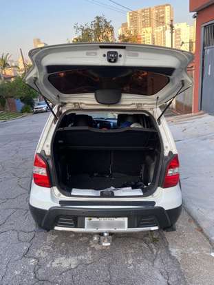 NISSAN-LIVINA-2014