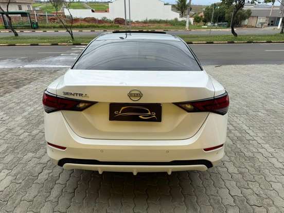 NISSAN-SENTRA-2024