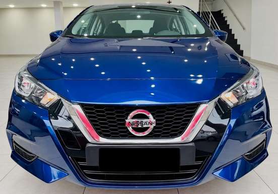 NISSAN-VERSA-2021