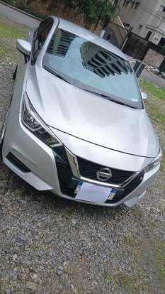 NISSAN-VERSA-2021