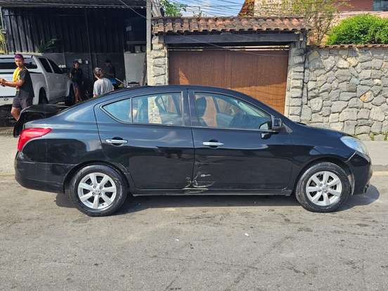 NISSAN-VERSA-1.6 16V FLEX SL 4P MANUAL NISSAN-VERSA-2014