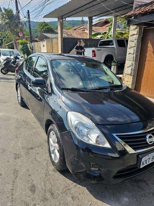 NISSAN-VERSA-2014
