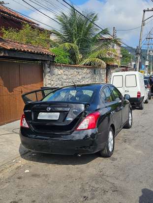 NISSAN-VERSA-2014
