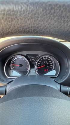 NISSAN-VERSA-2018