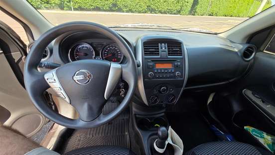 NISSAN-VERSA-2018