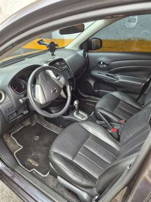 NISSAN-VERSA-2017