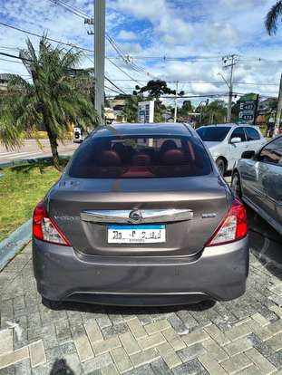 NISSAN-VERSA-2020