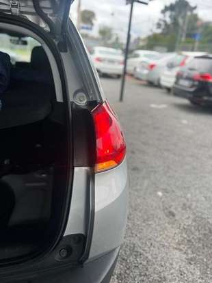 PEUGEOT-2008-2021