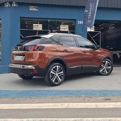 PEUGEOT-2008-2019