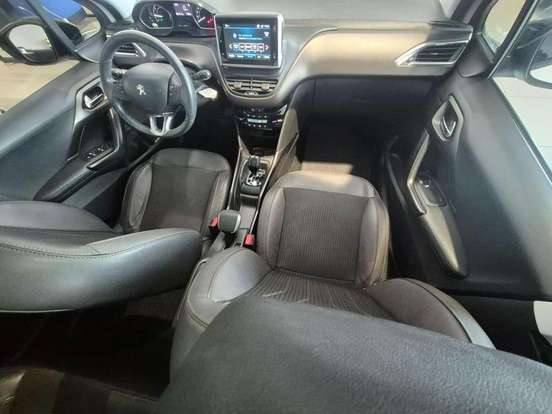 PEUGEOT-2008-2019