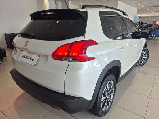 PEUGEOT-2008-2019