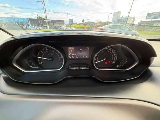 PEUGEOT-2008-1.6 16V FLEX GRIFFE 4P AUTOMÁTICO PEUGEOT-2008-2018