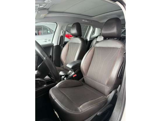PEUGEOT-2008-2020