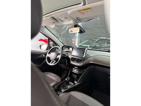 PEUGEOT-2008-2020