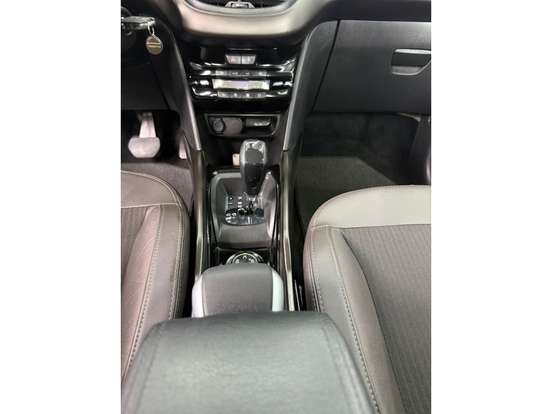 PEUGEOT-2008-2020