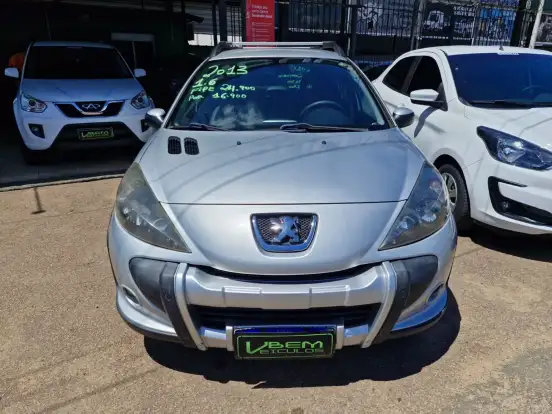 PEUGEOT-207-2012