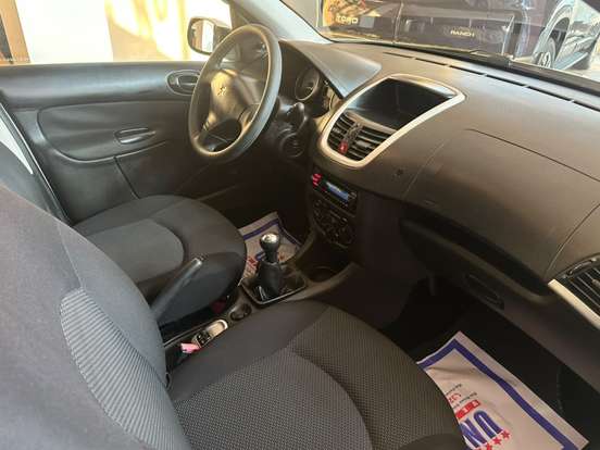 PEUGEOT-207-1.4 ACTIVE 8V FLEX 4P MANUAL PEUGEOT-207-2013